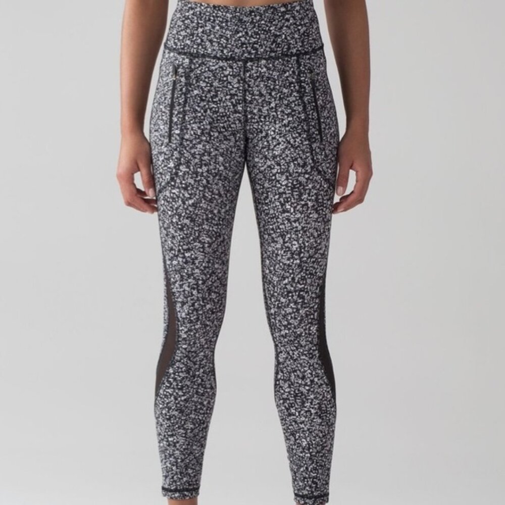 Lululemon Invigorate 7 8 Tight